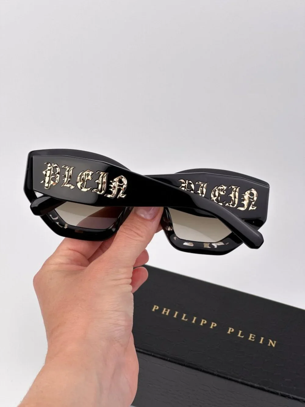 Philipp Plein Women’s Sunglasses Supreme Star Black Green Gradient SPP099M